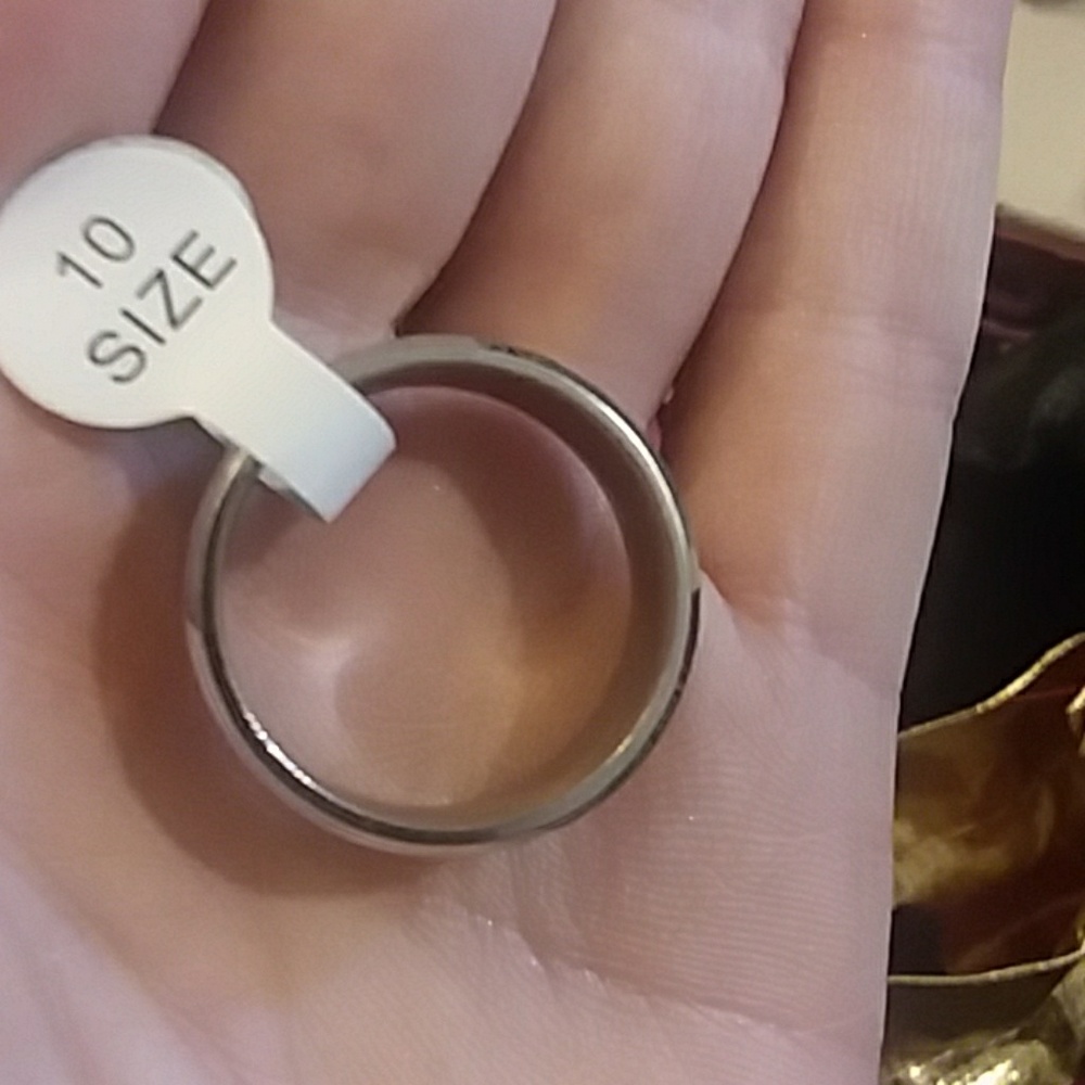 Men's Size 10 'Skull' Ring in Stainless steel NWT - Picture 5 of 5